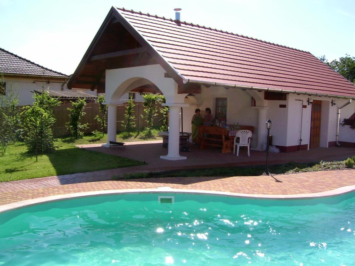 Nádas Pihenőpark Tiszafüred Exterior foto